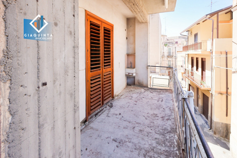 Immagine 18 di Appartamento in vendita  in VIA SOLDATO PANEBIANCO N.10/12 a Palagonia