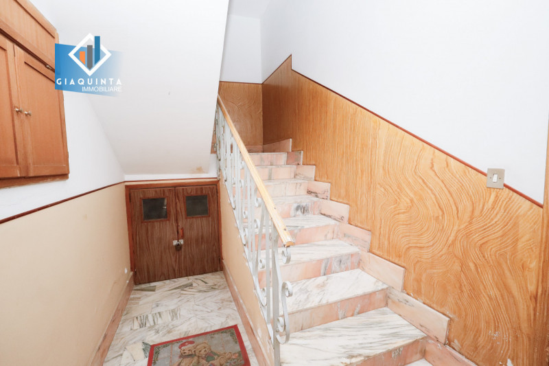 Immagine 24 di Appartamento in vendita  in VIA SOLDATO PANEBIANCO N.10/12 a Palagonia