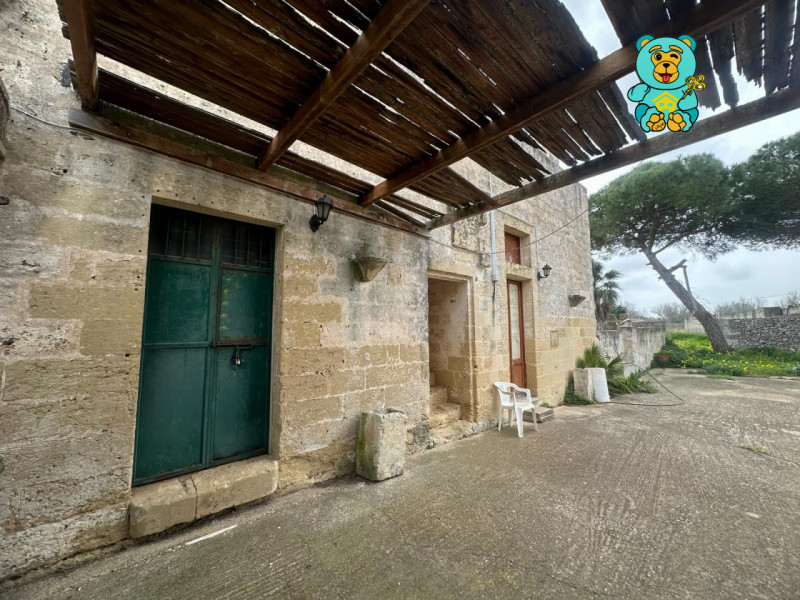 Immagine 20 di Villa in vendita  in strada provinciale lecce torre dell'orso a Melendugno