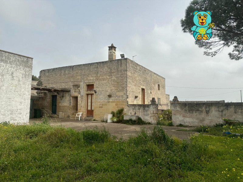 Immagine 34 di Villa in vendita  in strada provinciale lecce torre dell'orso a Melendugno