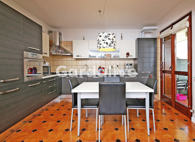 Immagine 11 di Appartamento in vendita  in Via Federico Odorici a Salò