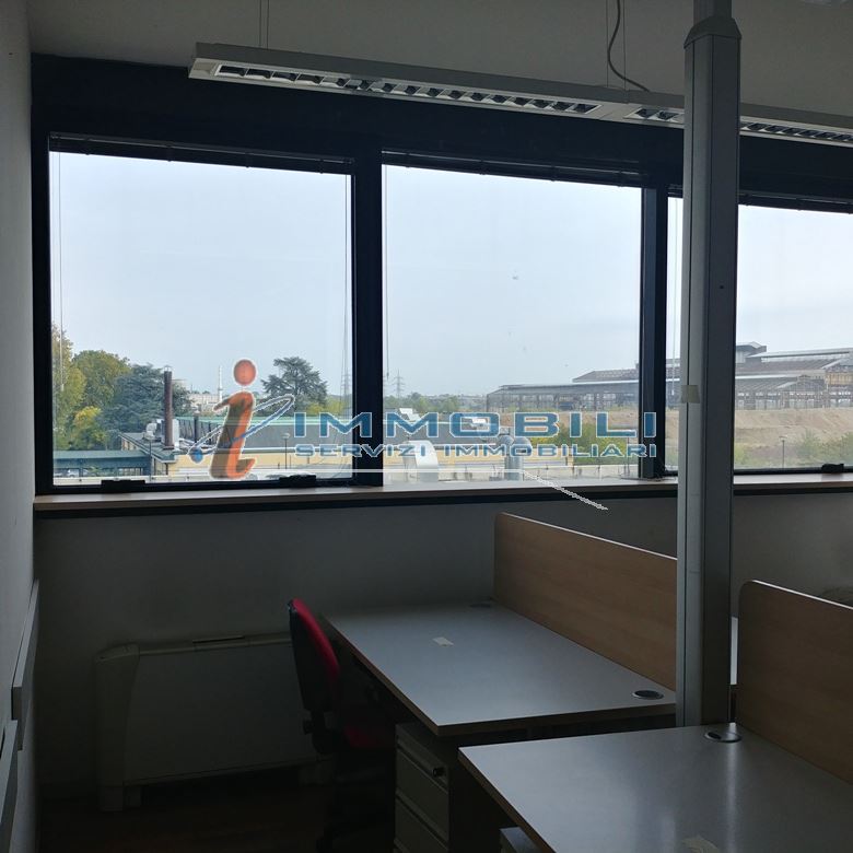 Immagine 6 di Attività commerciale in affitto  in VIA CANTORE GEN. a Sesto San Giovanni