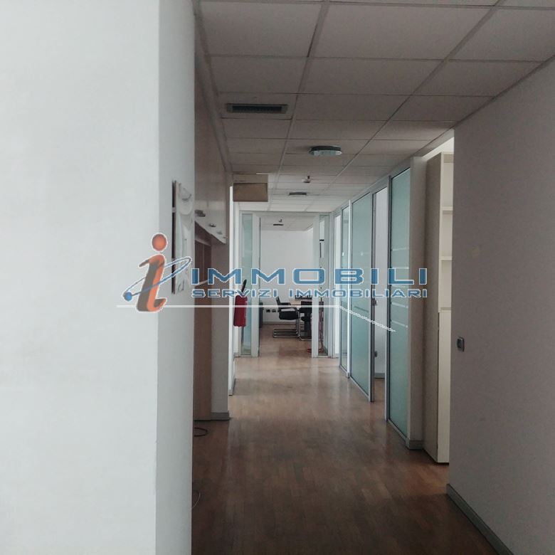 Immagine 15 di Attività commerciale in affitto  in VIA CANTORE GEN. a Sesto San Giovanni