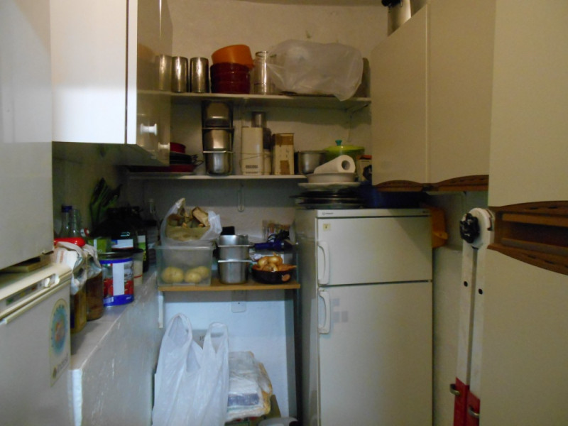 Immagine 9 di Attività commerciale in vendita  in VIA BELLEZIA 20 a Torino