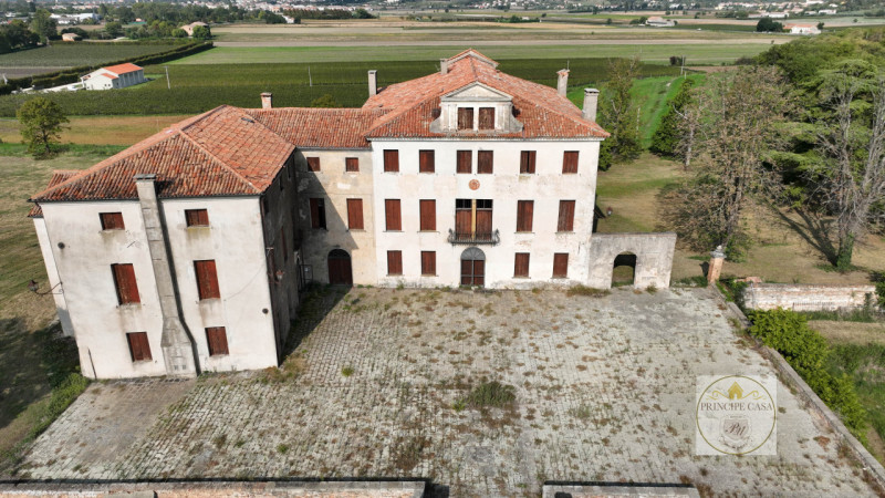 Immagine 2 di Villa in vendita  in via Cà Barbaro a Baone