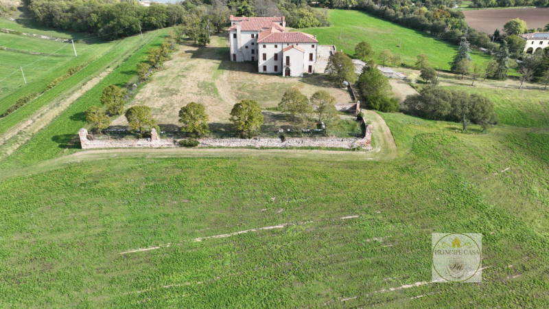 Immagine 9 di Villa in vendita  in via Cà Barbaro a Baone