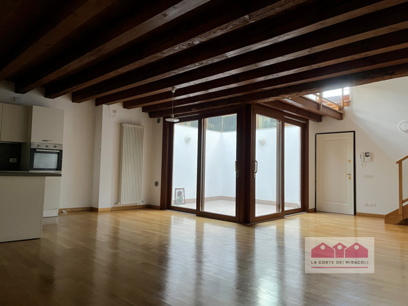 Immagine 11 di Appartamento in affitto  in Corso Palladio a Vicenza