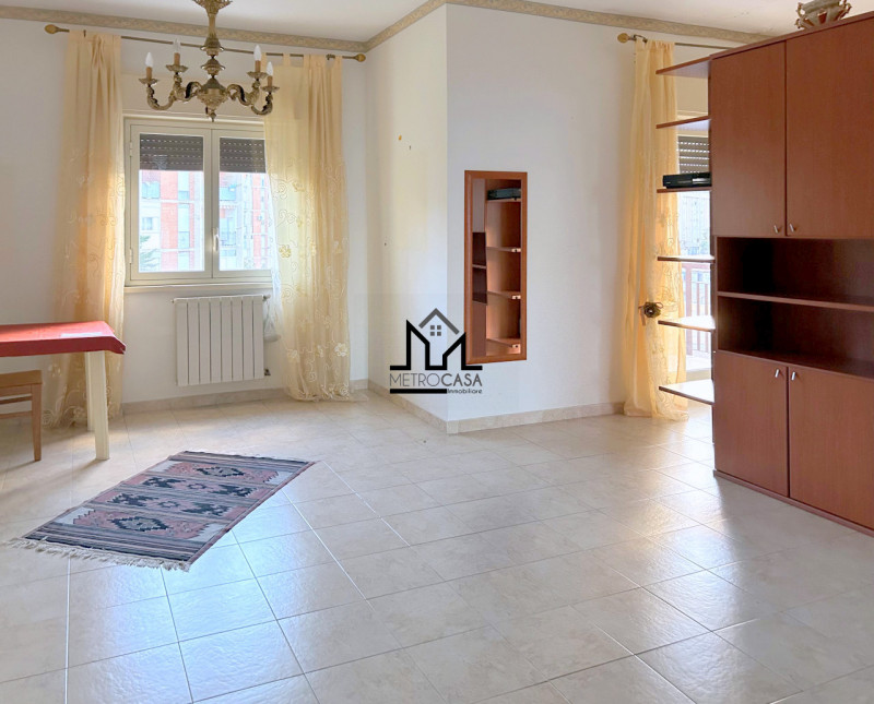 Immagine 9 di Appartamento in vendita  a Palermo