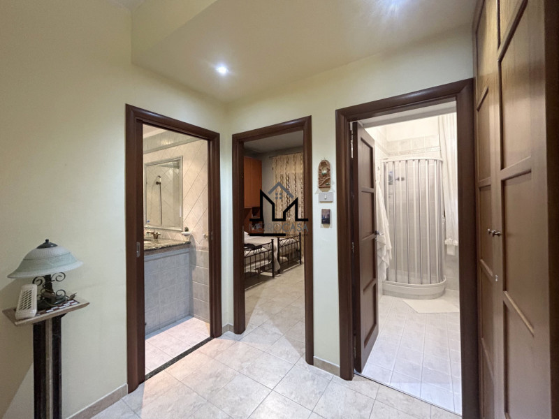 Immagine 13 di Appartamento in vendita  a Palermo