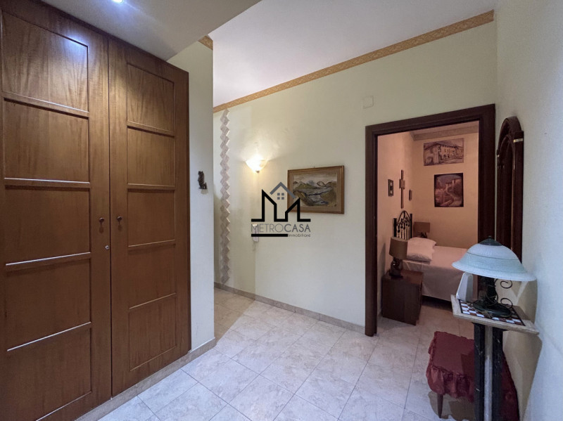 Immagine 17 di Appartamento in vendita  a Palermo