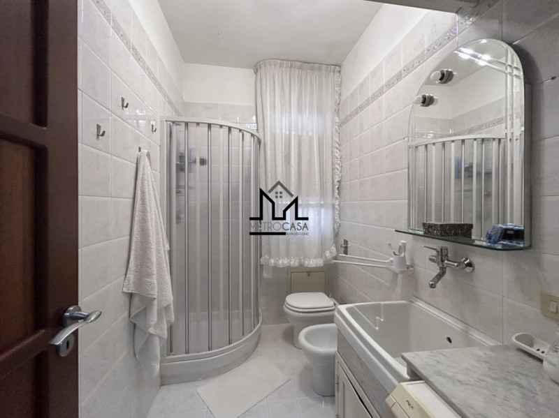 Immagine 31 di Appartamento in vendita  a Palermo