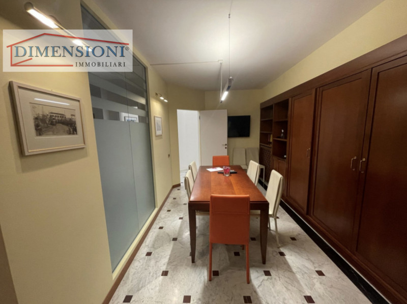 Immagine 5 di Ufficio in vendita  in via monteortone a Abano Terme