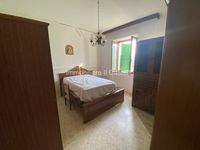 Immagine 6 di Casa indipendente in vendita  in MONGIOVINO a Panicale