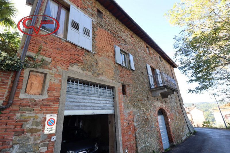 Immagine 5 di Casa indipendente in vendita  in moncioni a Montevarchi