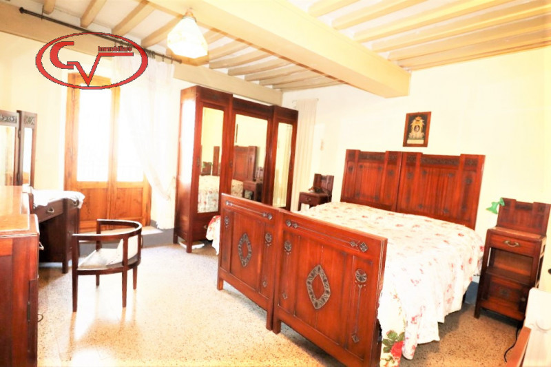 Immagine 15 di Casa indipendente in vendita  in moncioni a Montevarchi