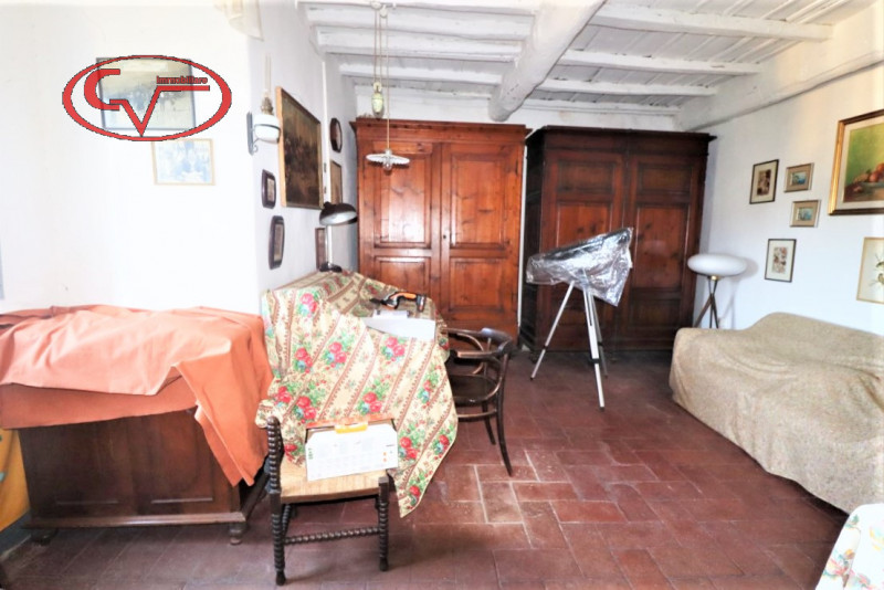 Immagine 21 di Casa indipendente in vendita  in moncioni a Montevarchi