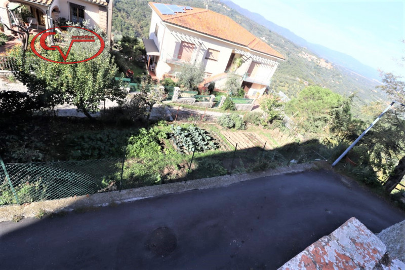 Immagine 24 di Casa indipendente in vendita  in moncioni a Montevarchi