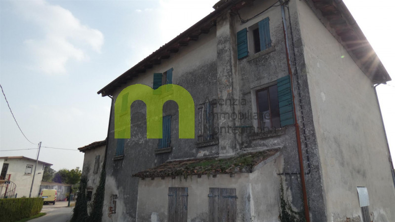 Immagine 1 di Rustico / casale in vendita  in via generale caviglia a Vedelago