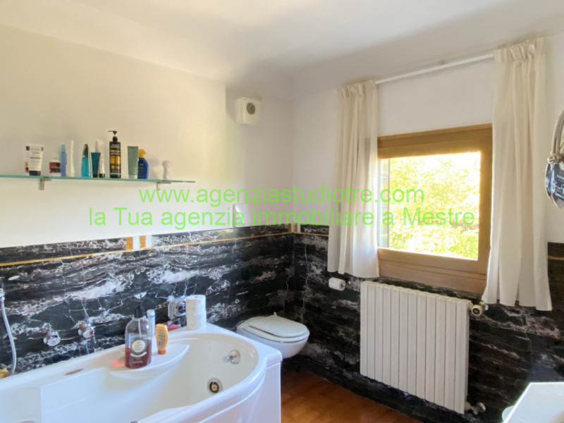 Immagine 17 di Casa indipendente in vendita  in via Terraglio a Mogliano Veneto