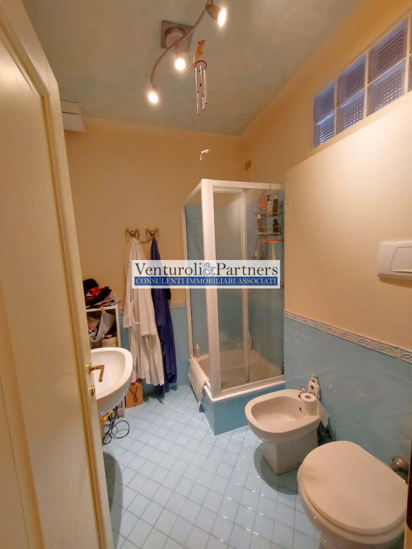 Immagine 11 di Appartamento in vendita  in piazza vittoria a Brescia