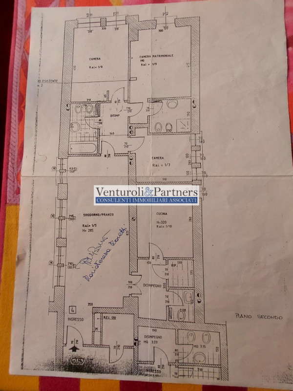 Immagine 16 di Appartamento in vendita  in piazza vittoria a Brescia