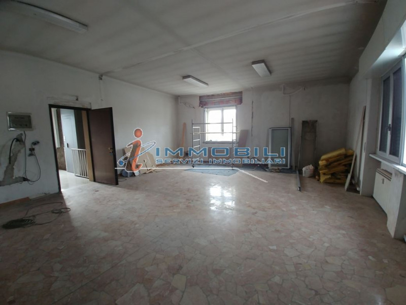 Immagine 7 di Ufficio in affitto  in VIA GALLARATE a Milano
