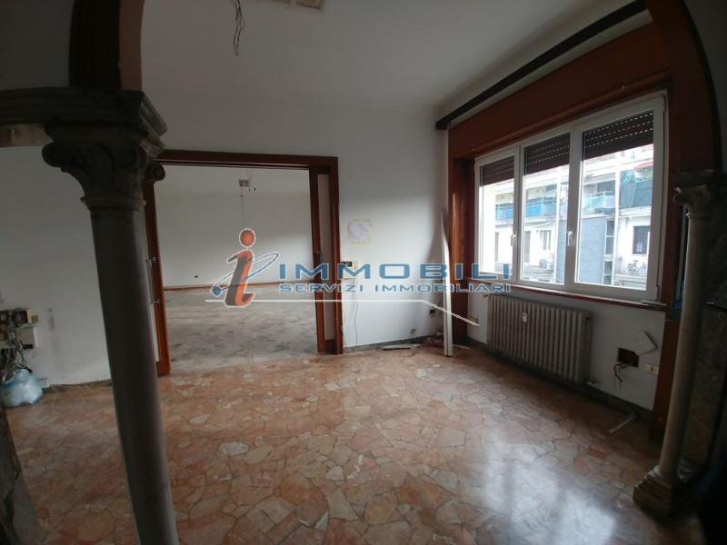 Immagine 13 di Ufficio in affitto  in VIA GALLARATE a Milano