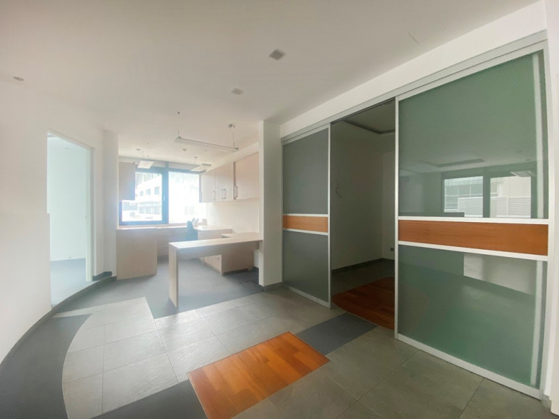 Immagine 4 di Ufficio in vendita  in via dell'economia a Vicenza