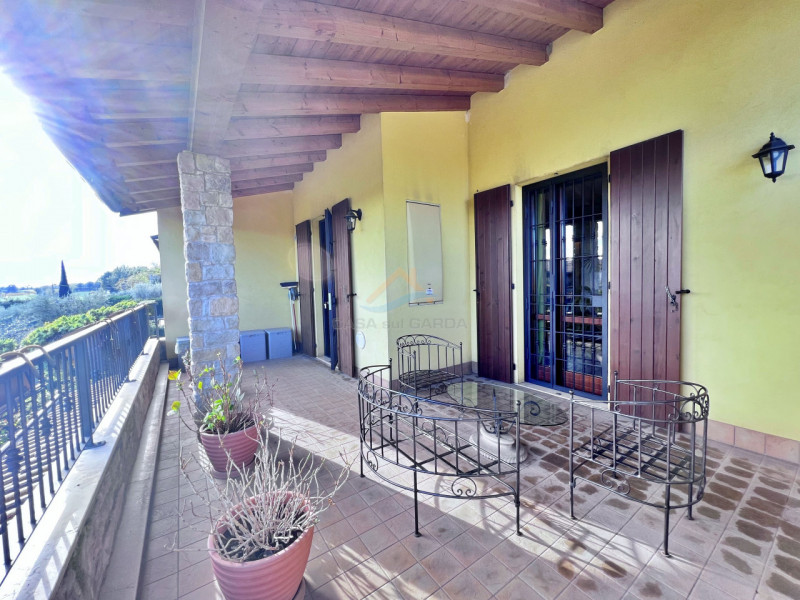 Immagine 16 di Villetta a schiera in vendita  in Via Grezze a Desenzano Del Garda