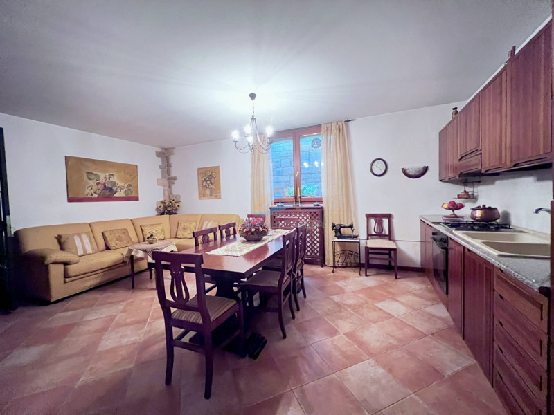 Immagine 23 di Villetta a schiera in vendita  in Via Grezze a Desenzano Del Garda