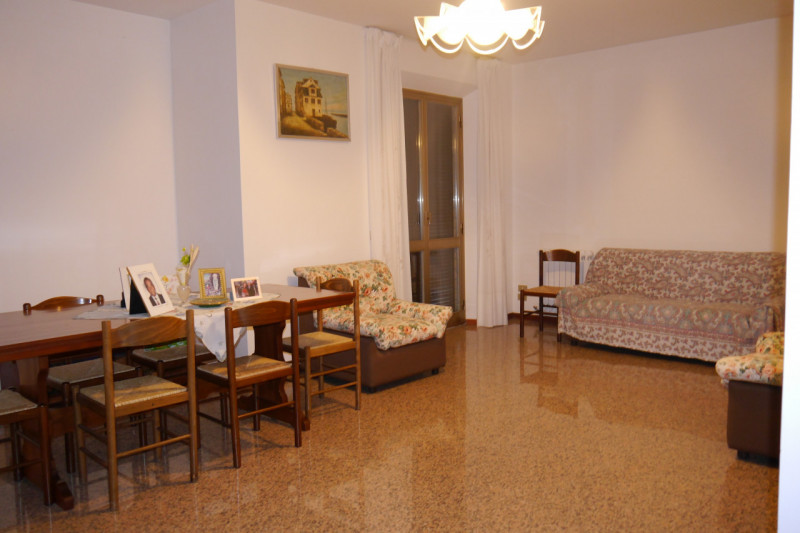 Immagine 3 di Casa indipendente in vendita  in VIA CASTELLO a Barbara