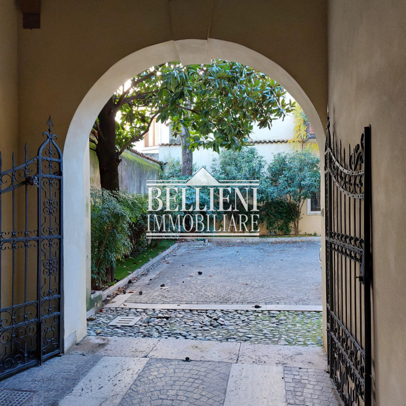 Immagine 12 di Ufficio in affitto  in Ponte degli Angeli a Vicenza