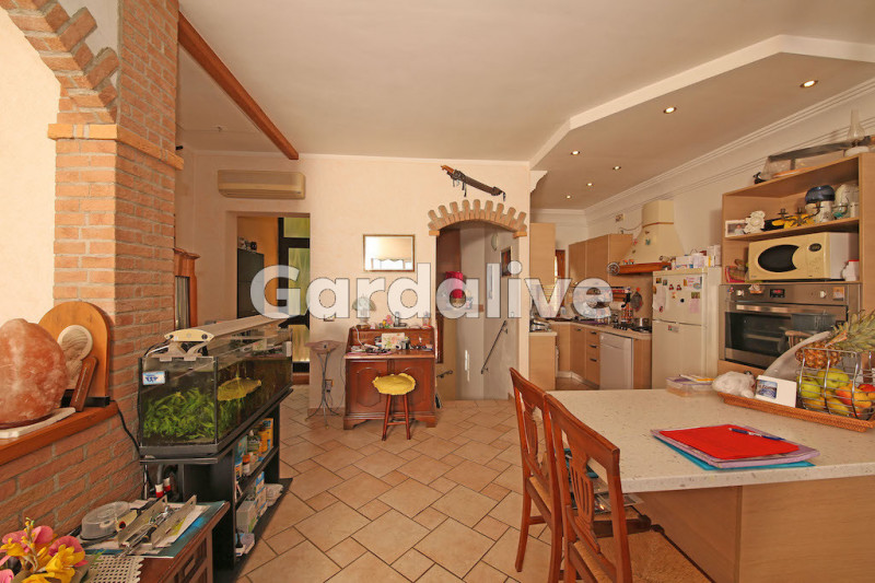 Immagine 7 di Casa bifamiliare in vendita  in Via Sant'Ambroggio 9 a Toscolano-Maderno