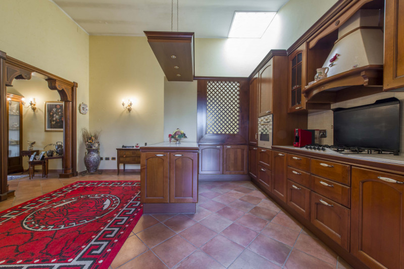 Immagine 14 di Villa in vendita  in via aurelio milloss 14 a Roma