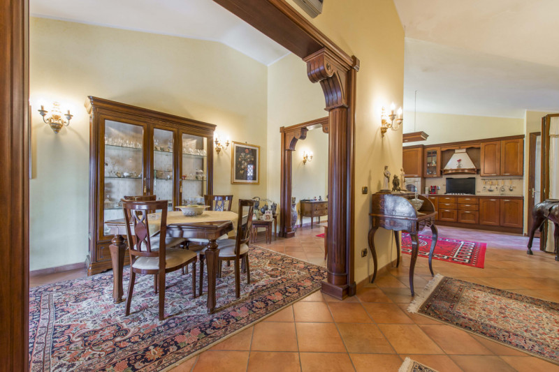 Immagine 16 di Villa in vendita  in via aurelio milloss 14 a Roma