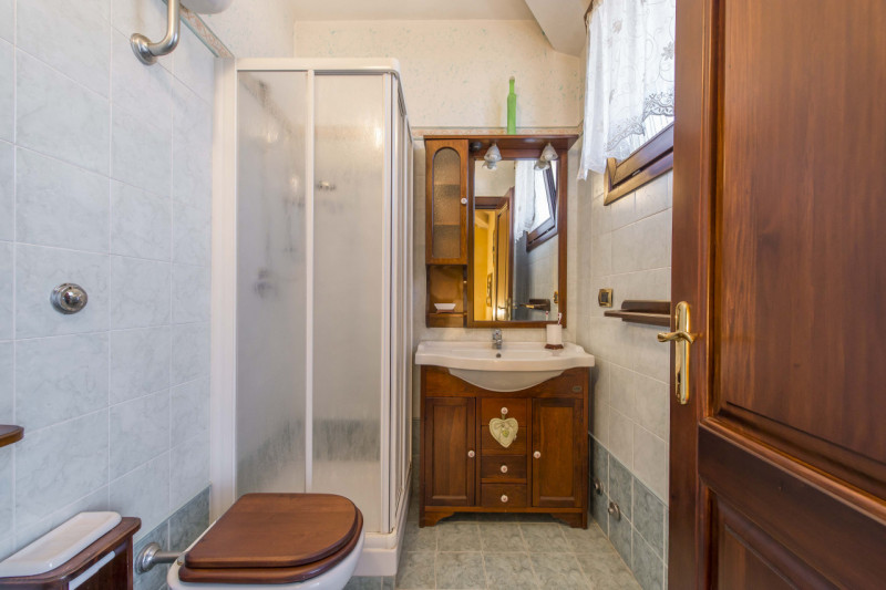 Immagine 22 di Villa in vendita  in via aurelio milloss 14 a Roma