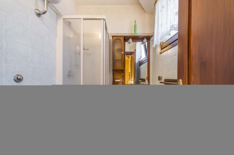 Immagine 23 di Villa in vendita  in via aurelio milloss 14 a Roma