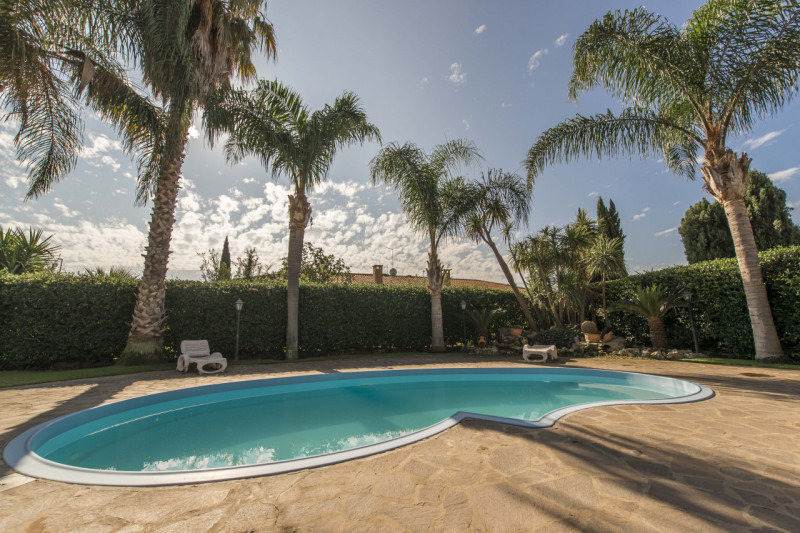 Immagine 26 di Villa in vendita  in via aurelio milloss 14 a Roma