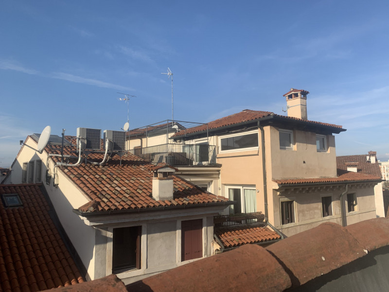 Immagine 22 di Appartamento in vendita  in contrà Zanella a Vicenza