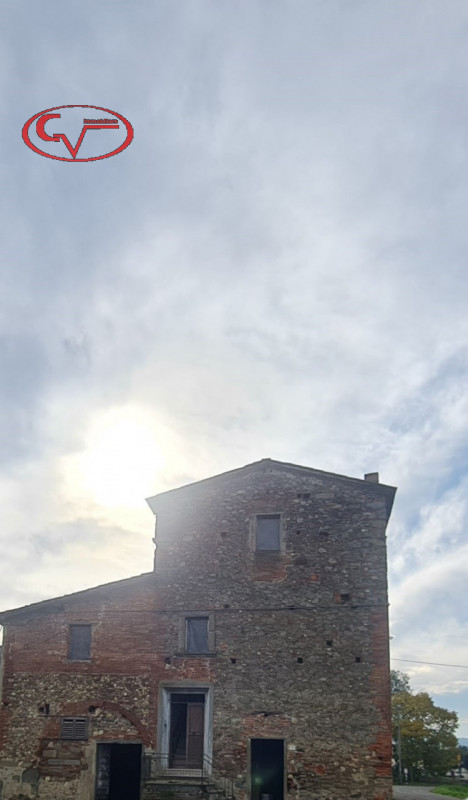 Immagine 3 di Rustico / casale in vendita  in via vespucci a Montevarchi