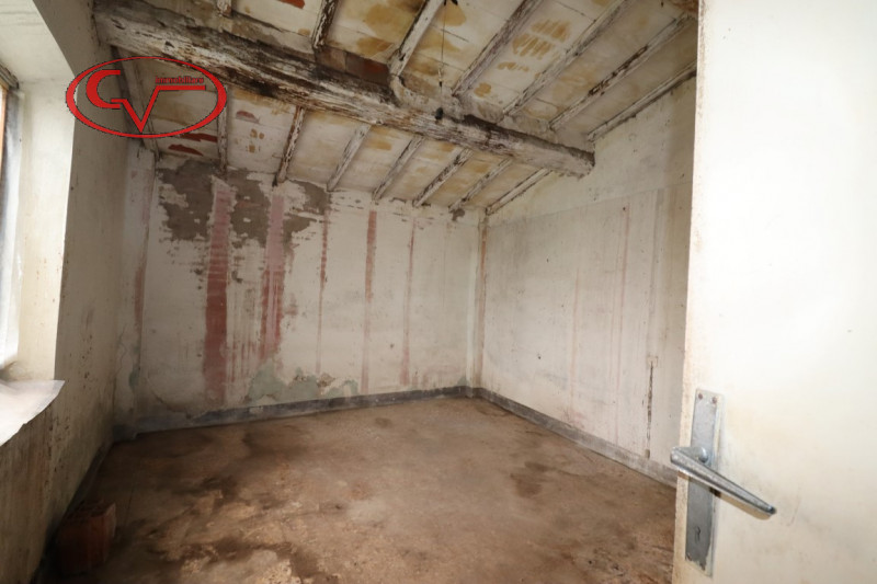 Immagine 12 di Rustico / casale in vendita  in via vespucci a Montevarchi
