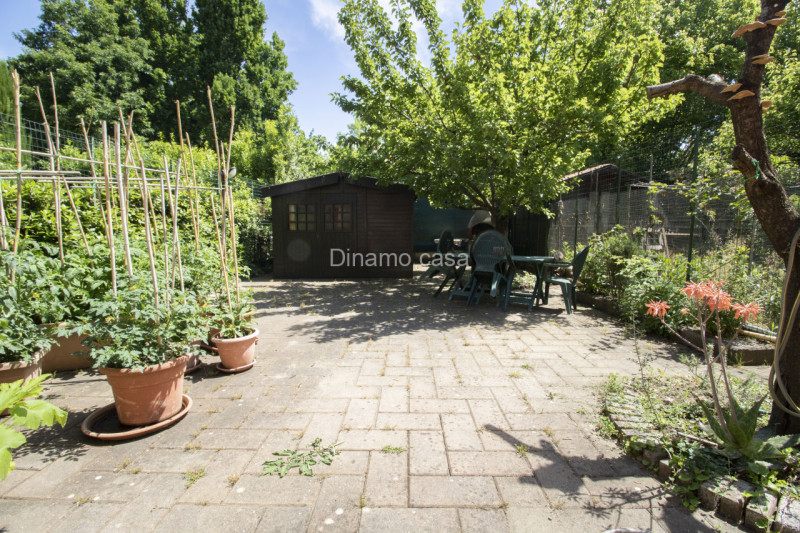 Immagine 6 di Villetta a schiera in vendita  a Carmignano