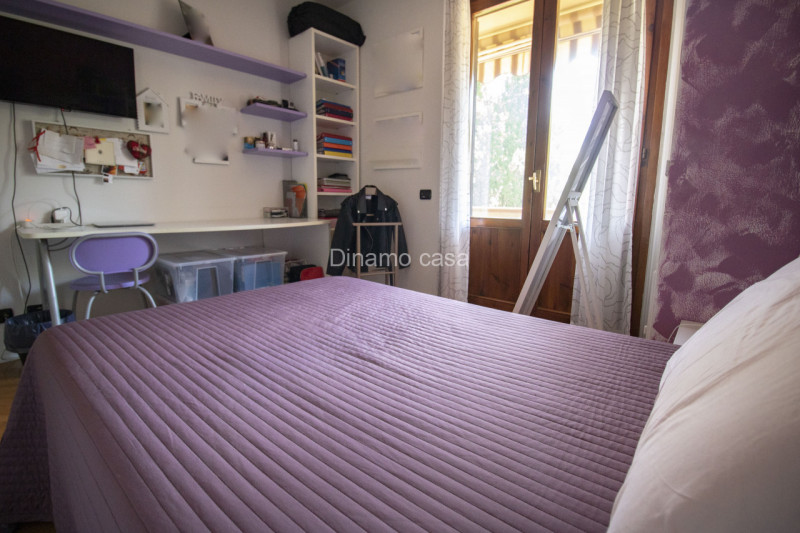 Immagine 18 di Villetta a schiera in vendita  a Carmignano