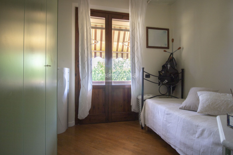 Immagine 31 di Villetta a schiera in vendita  a Carmignano