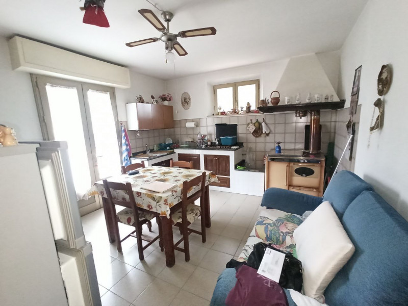 Immagine 7 di Casa indipendente in vendita  in Via Roma a Castiglione Del Lago