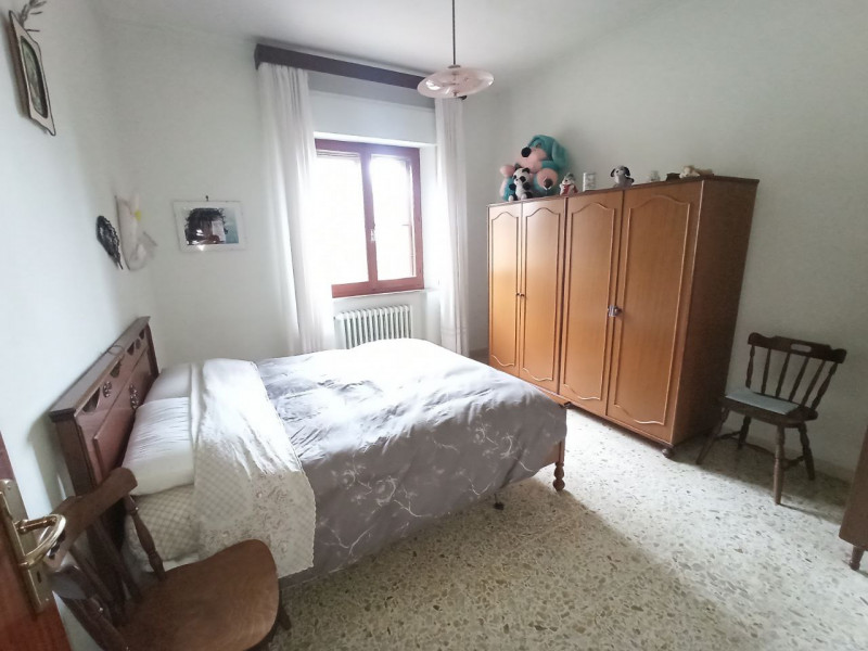 Immagine 16 di Casa indipendente in vendita  in Via Roma a Castiglione Del Lago