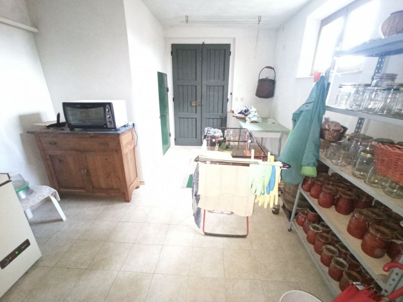 Immagine 20 di Casa indipendente in vendita  in Via Roma a Castiglione Del Lago