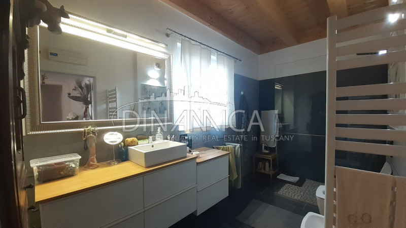 Immagine 18 di Rustico / casale in vendita  a San Giuliano Terme