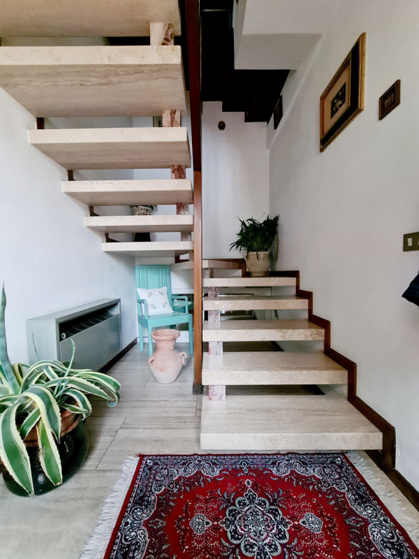 Immagine 3 di Casa indipendente in vendita  in VIA EUROPA a Sant'urbano