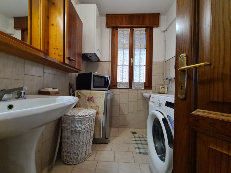 Immagine 9 di Casa indipendente in vendita  in VIA EUROPA a Sant'urbano